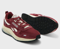 Sneakers & sports shoes