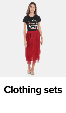 /fashion/girls-31223/clothing-16580/clothing-sets-23005?sort[by]=popularity&sort[dir]=desc