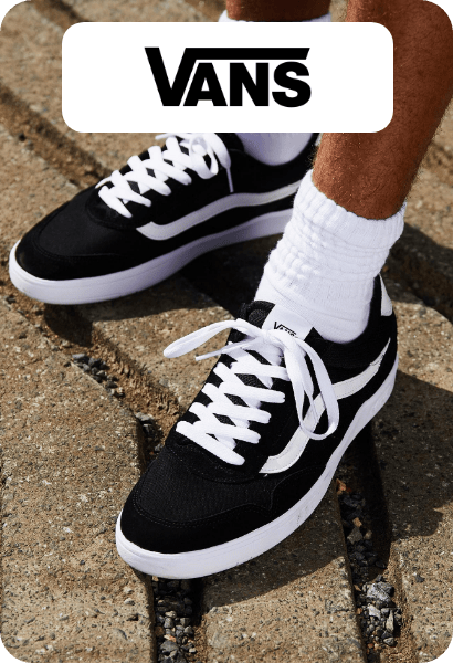 /fashion-men/vans/?sort[by]=popularity&sort[dir]=desc&limit=50&page=1&isCarouselView=false