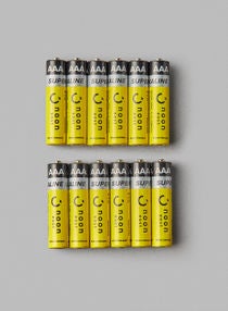 12-Piece LR03 AAA Alkaline Battery Set Yellow/Black 